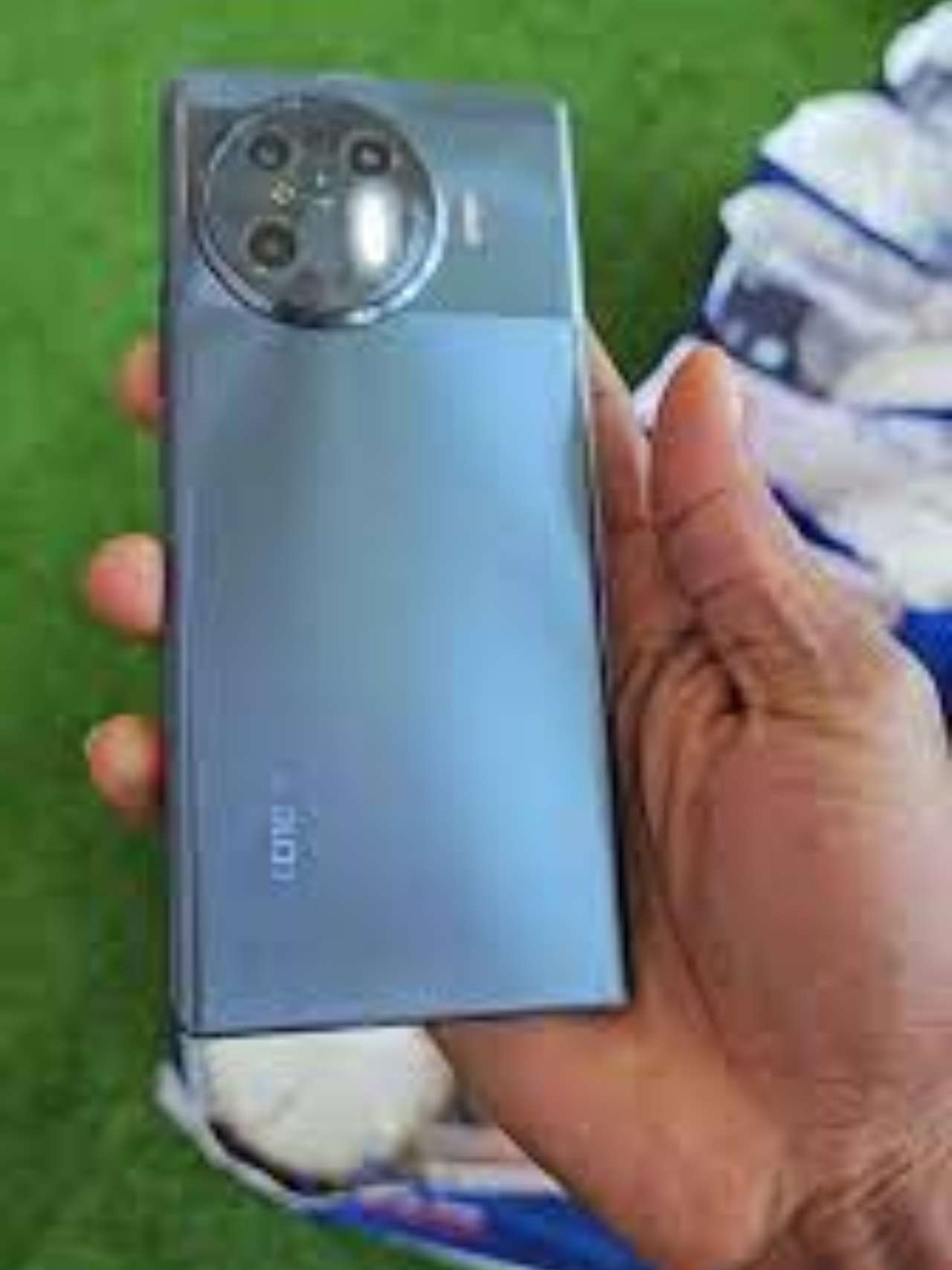 120hz डिस्प्ले और 108mp कैमरा के साथ Tecno Spark 20 Pro Announced 2852